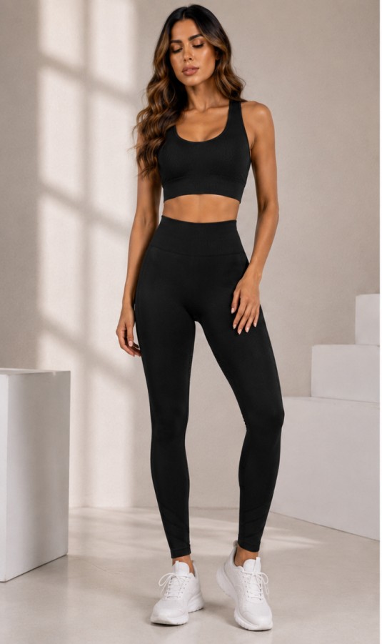 Conjunto deportivo largo Con push up — Mod. 4