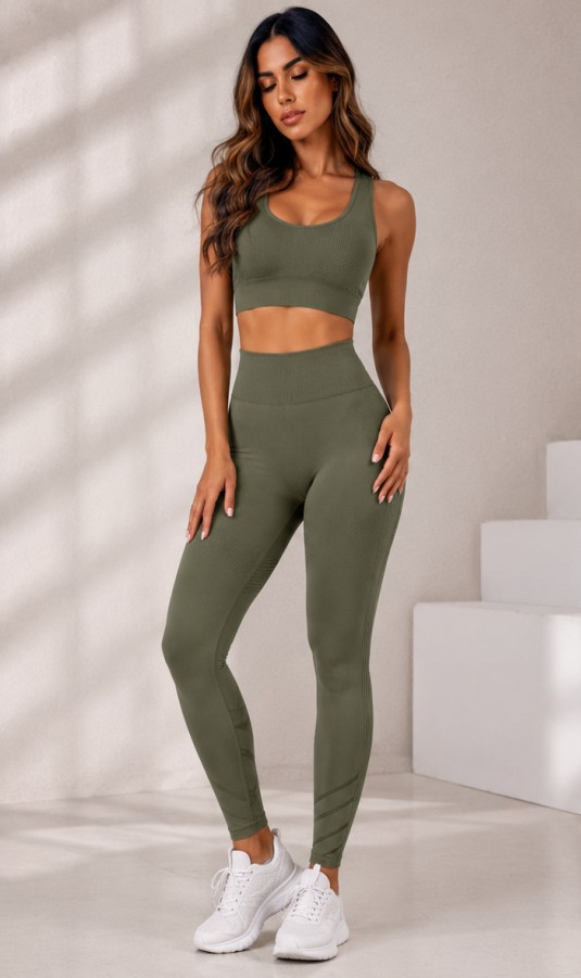 Conjunto deportivo largo Con push up — Mod. 5