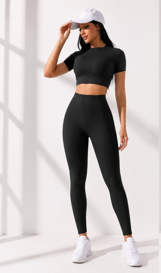 Conjunto deportivo largo Con push up — Mod. 15