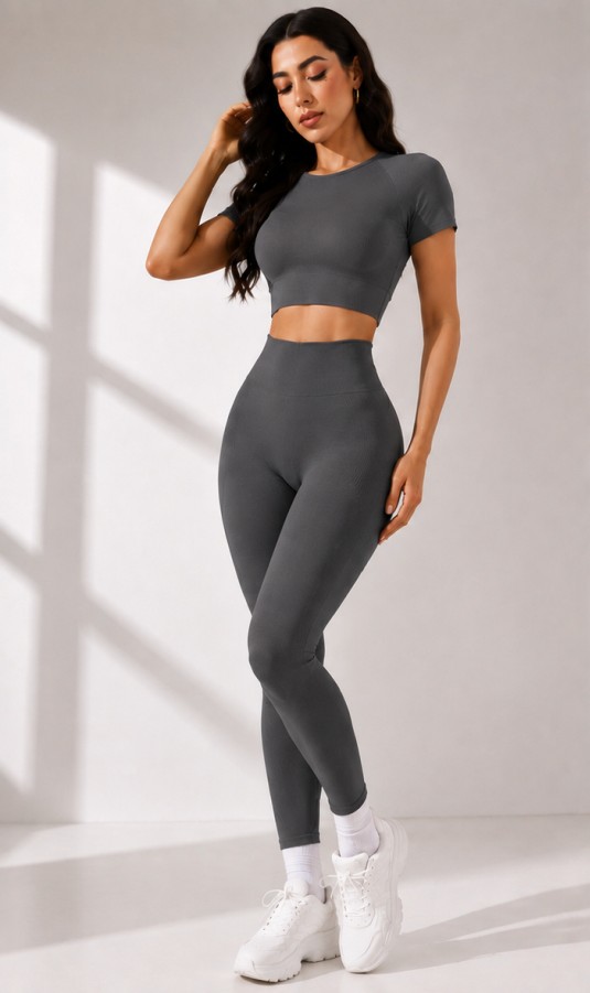 Conjunto deportivo largo Con push up — Mod. 18