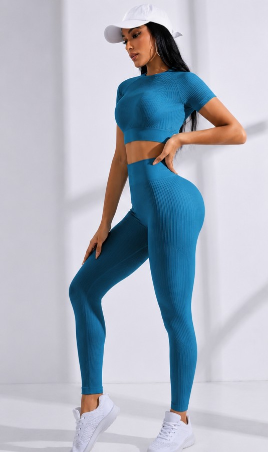 Conjunto deportivo largo Con push up — Mod. 19