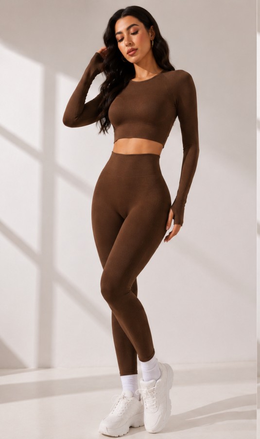 Conjunto deportivo largo Con push up — Mod. 23