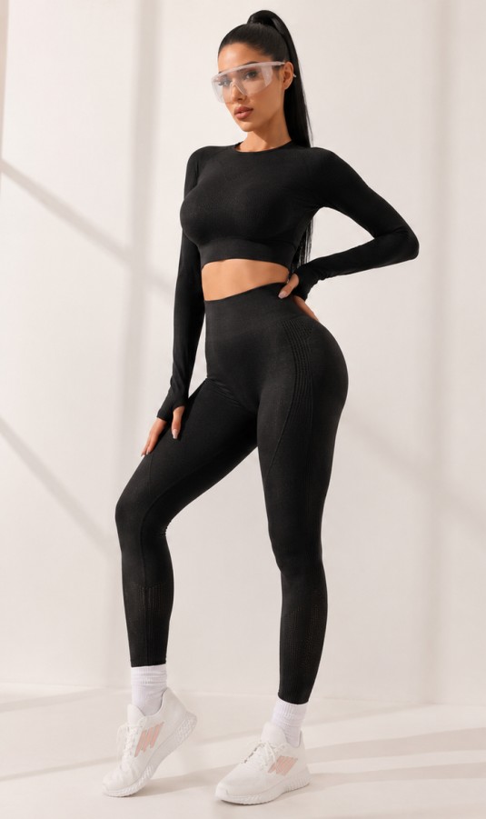 Conjunto deportivo largo Con push up — Mod. 27
